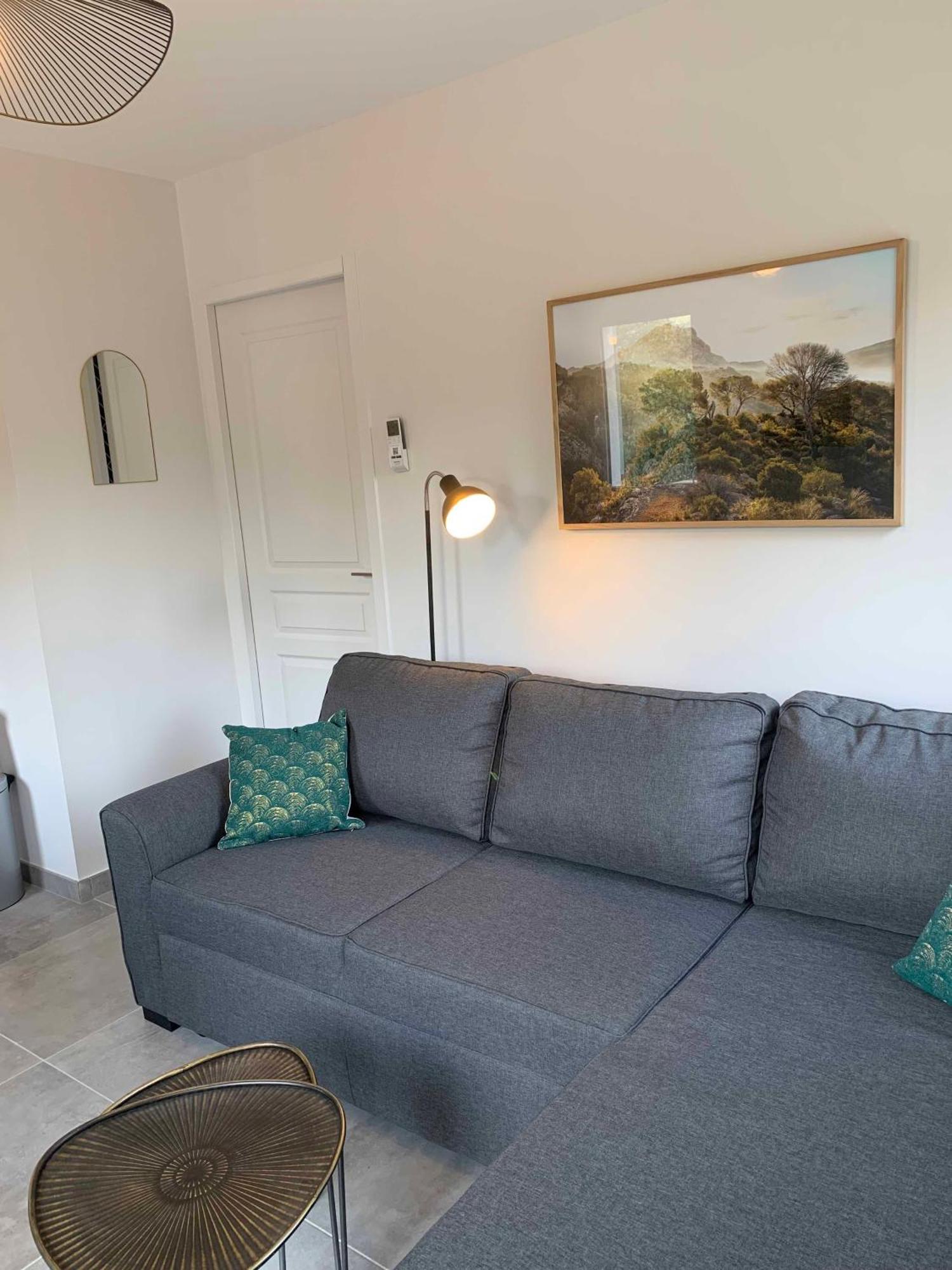 Le Cabanon De Livia Avec Piscine Privee Villa Cucuron Exterior foto