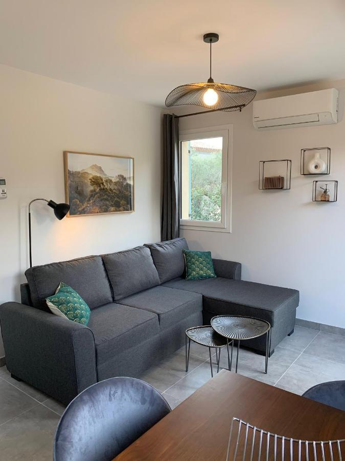 Le Cabanon De Livia Avec Piscine Privee Villa Cucuron Exterior foto