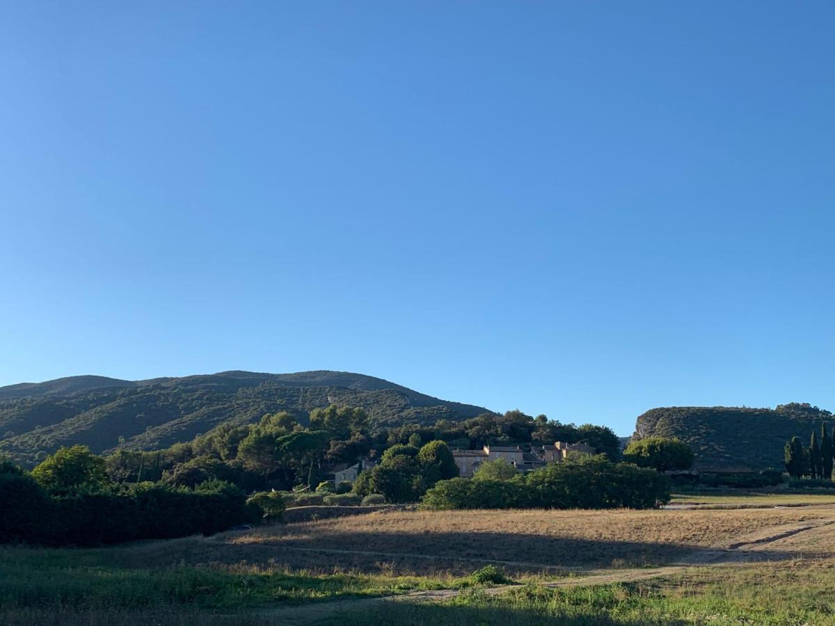 Le Cabanon De Livia Avec Piscine Privee Villa Cucuron Exterior foto