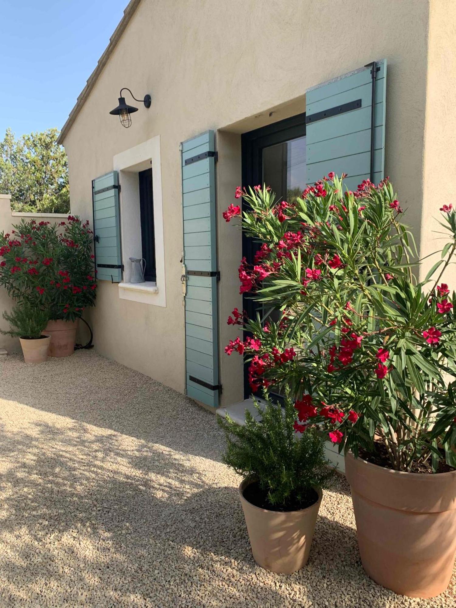 Le Cabanon De Livia Avec Piscine Privee Villa Cucuron Exterior foto