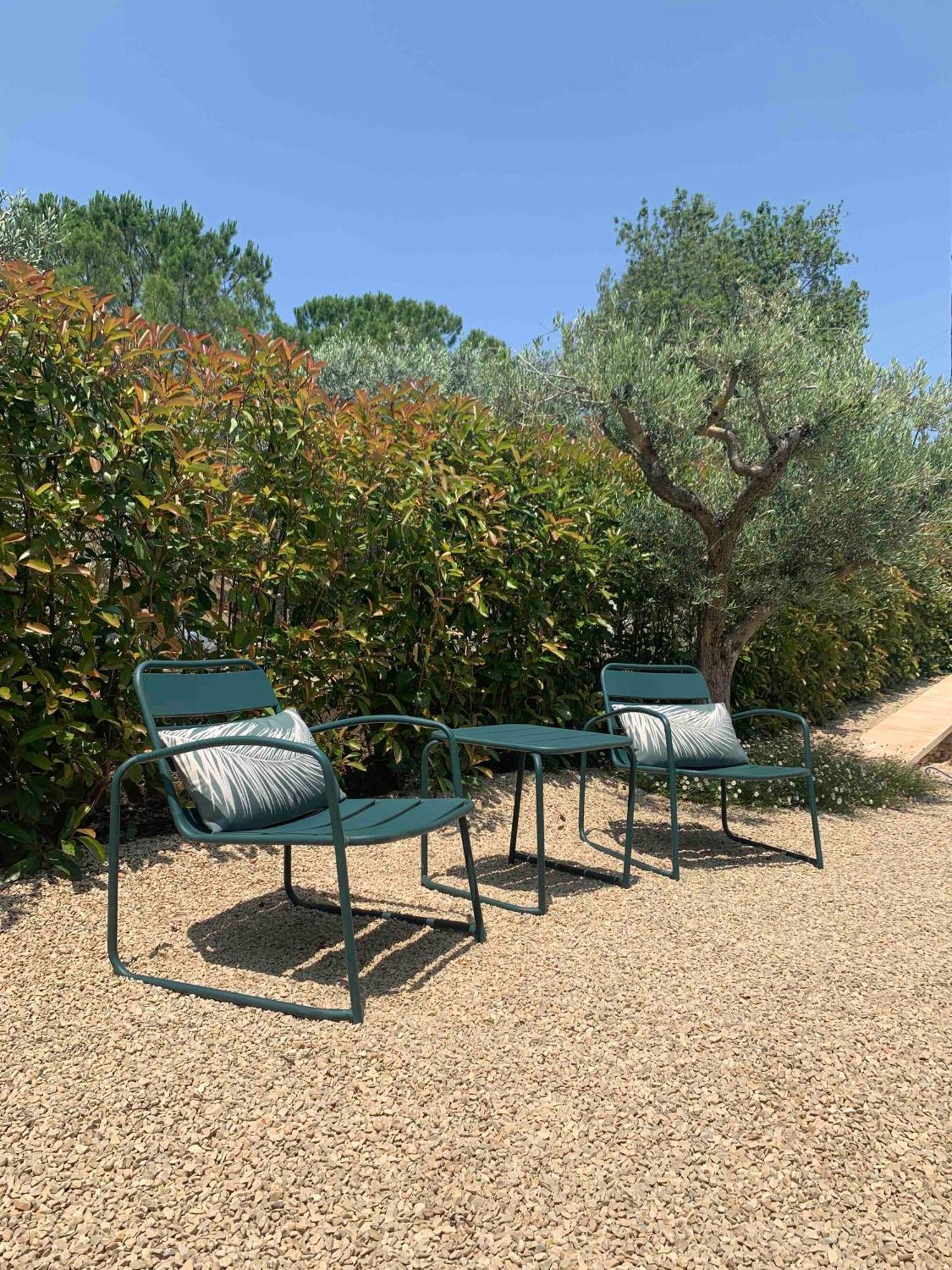 Le Cabanon De Livia Avec Piscine Privee Villa Cucuron Exterior foto